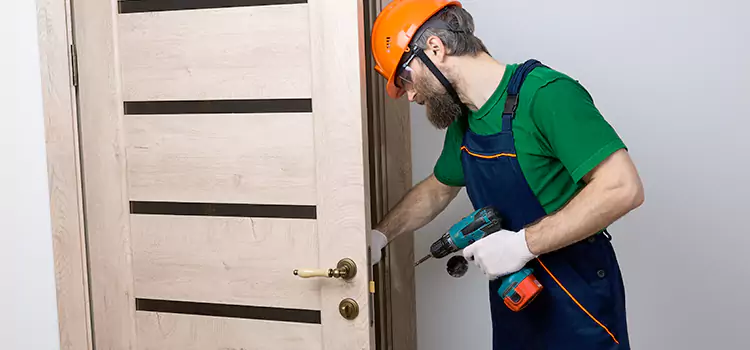 Replace Internal Door Handle with Lock Cicero
