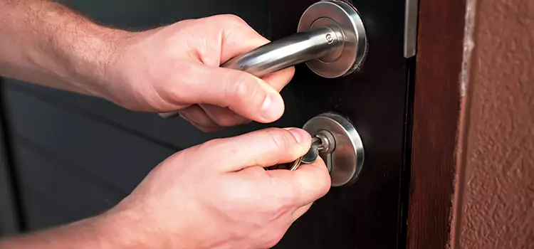 Pella Storm Door Lock Body Replacement Cicero